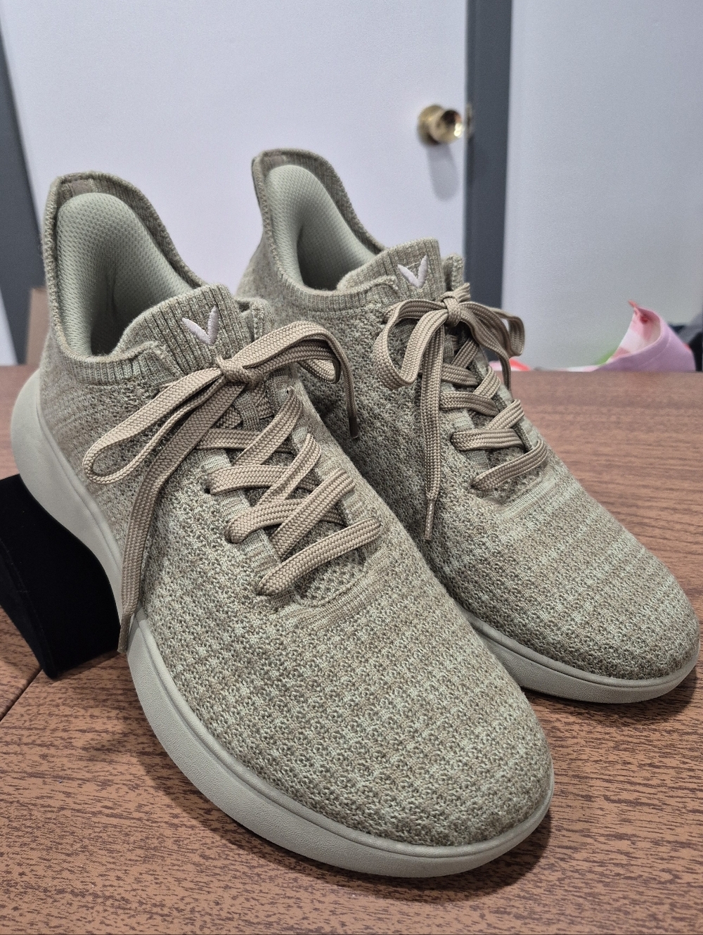 Like New! Vivaia Unisex Sneaker Sliders Urban Wool